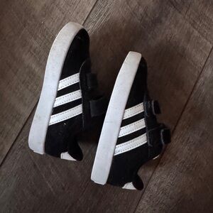 Adidas Kids Black and White Velcro Sneakers Toddler size 6